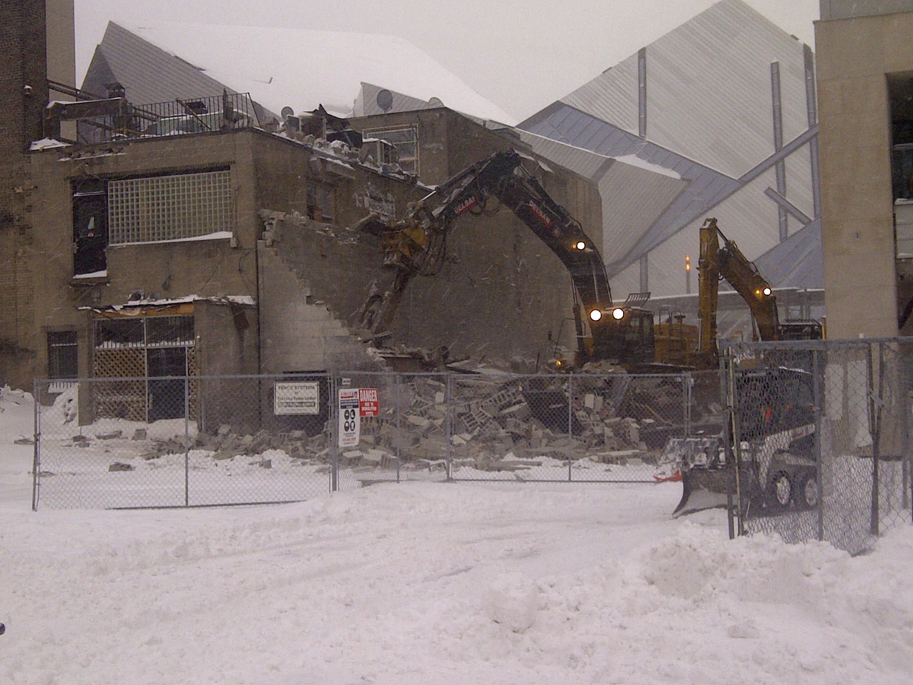 Toronto exhibit demolitions