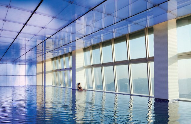 Swimming-pool-day-at-The-Ritz-Carlton-Hong-Kong